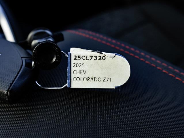 chevrolet Colorado 2025 - 32