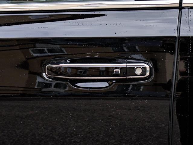 chevrolet Suburban 2026 - 8