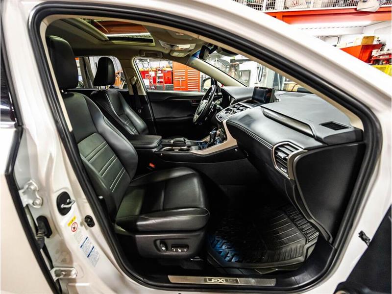 lexus NX 300 2019 - 18