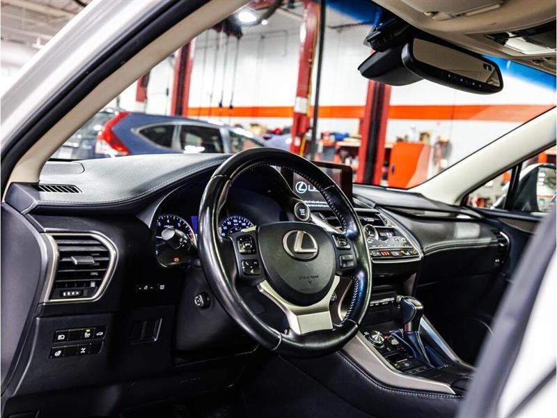 lexus NX 300 2019 - 21