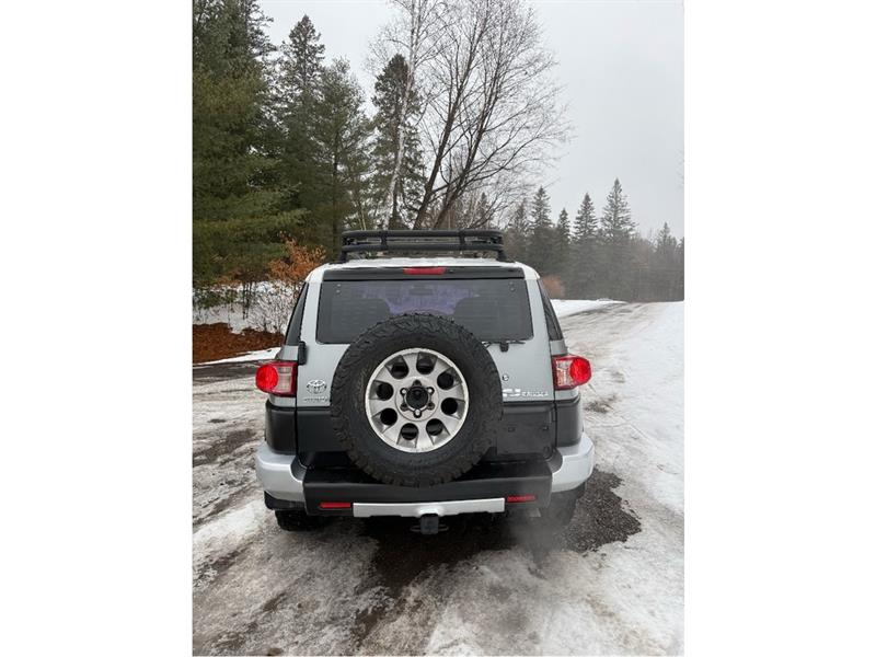toyota FJ Cruiser 2011 - 6