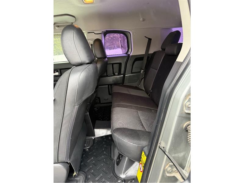 toyota FJ Cruiser 2011 - 11