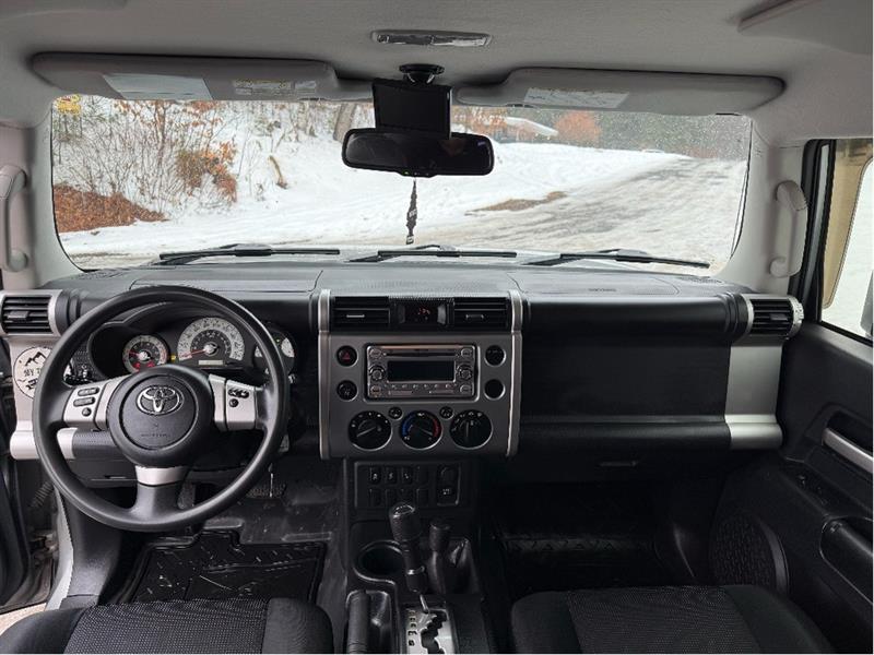 toyota FJ Cruiser 2011 - 12
