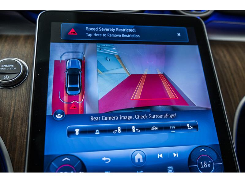 mercedes-benz C300 2023 - 19