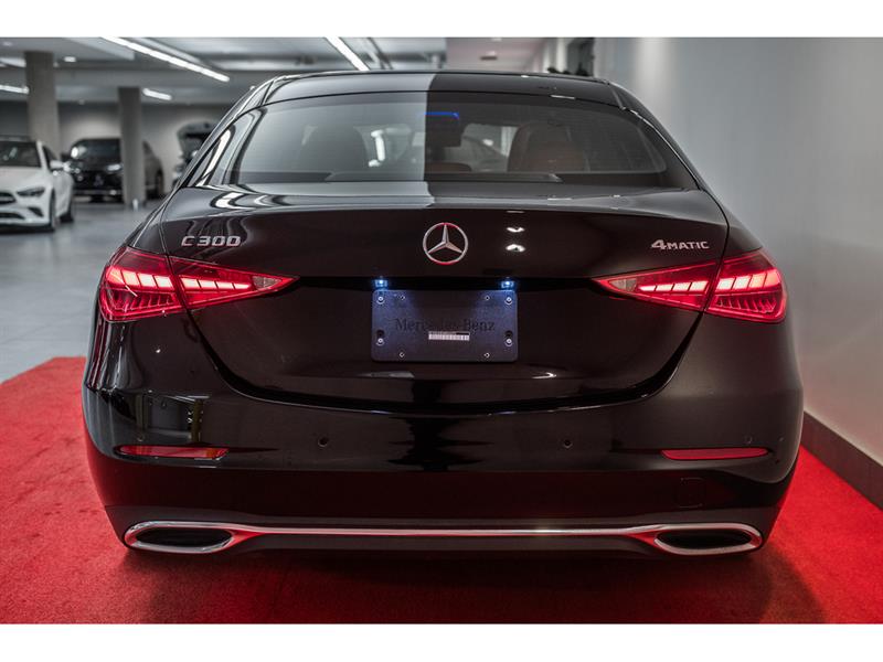 mercedes-benz C300 2022 - 7