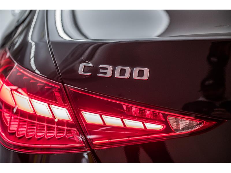 mercedes-benz C300 2022 - 8