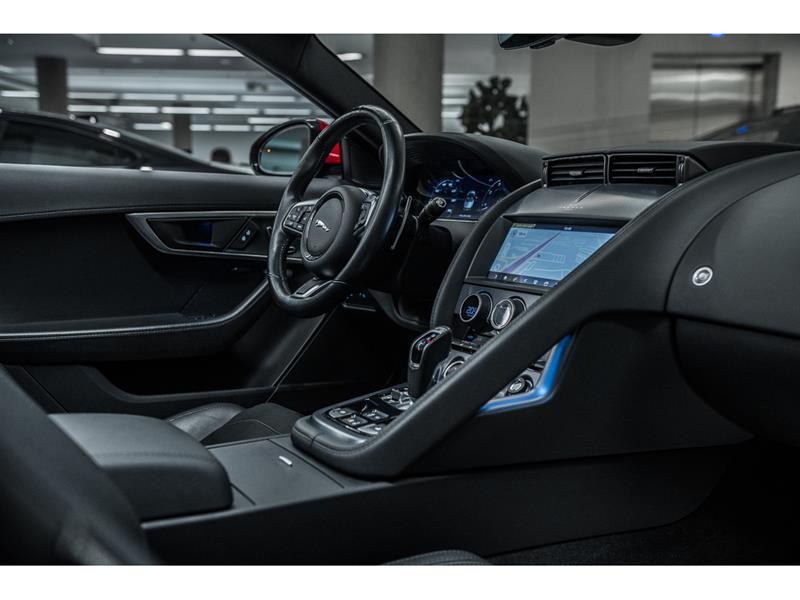 jaguar F-TYPE 2021 - 27