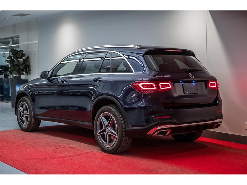 mercedes-benz GLC300 2022 - 6