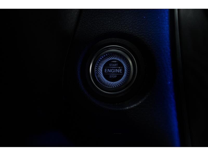 mercedes-benz GLC300 2022 - 18