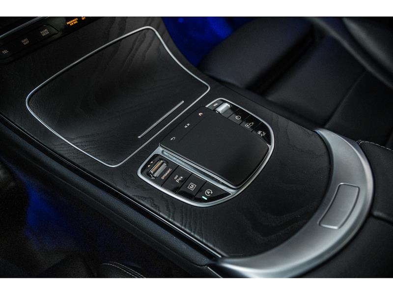 mercedes-benz GLC300 2022 - 24