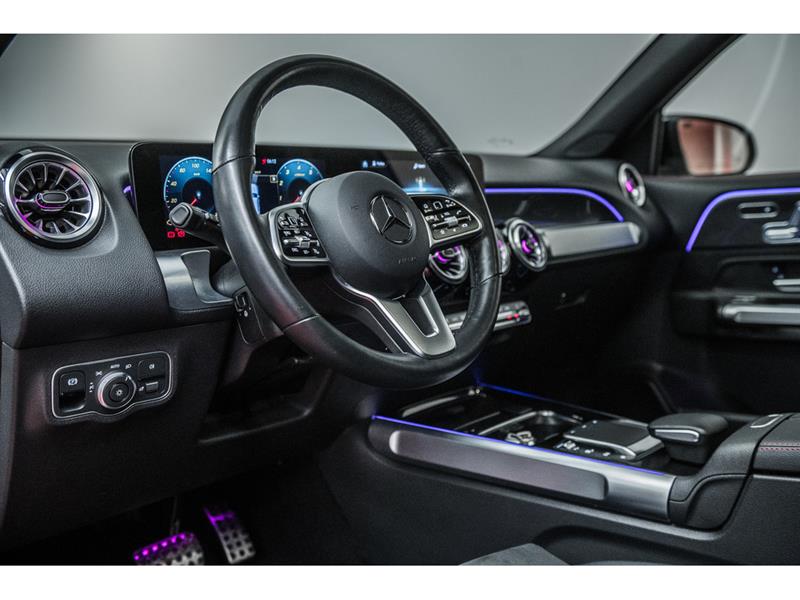 mercedes-benz GLB250 2023 - 14