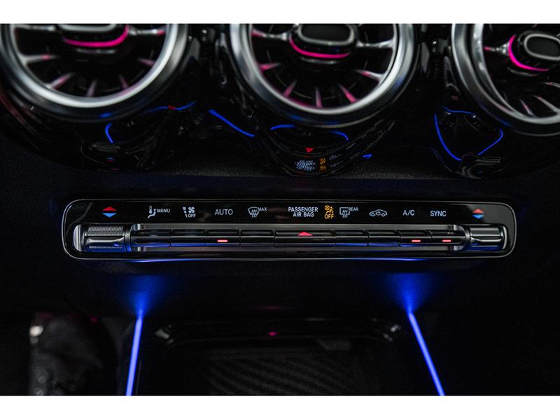 mercedes-benz GLB250 2023 - 21