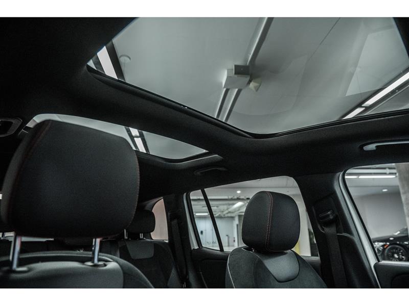 mercedes-benz GLB250 2023 - 31