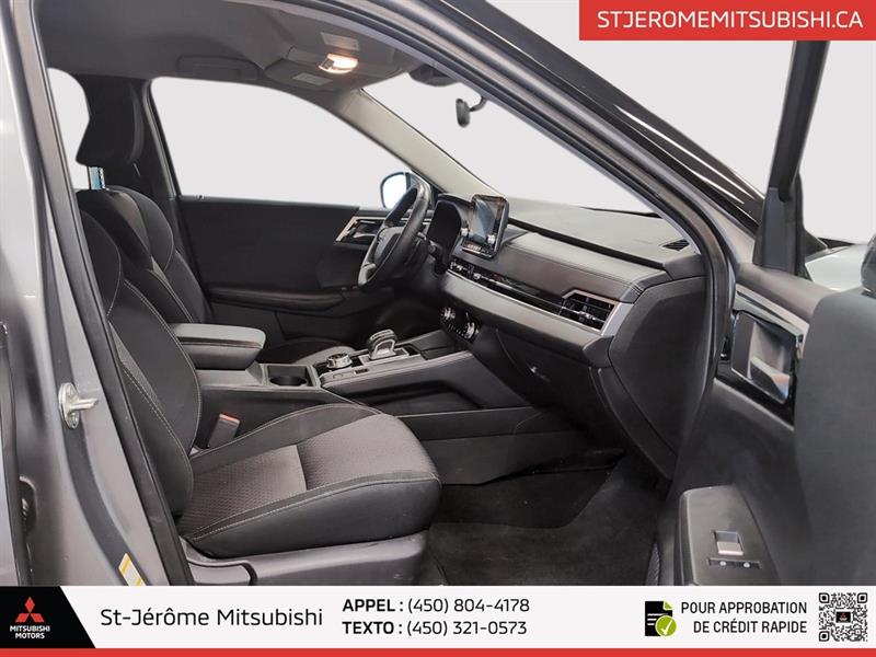 mitsubishi Outlander 2022 - 25