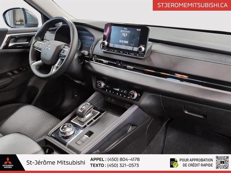 mitsubishi Outlander 2022 - 26