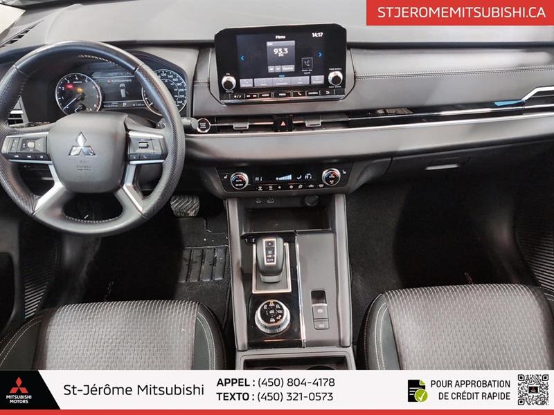 mitsubishi Outlander 2022 - 27