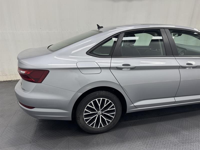 volkswagen Jetta 2020 - 11