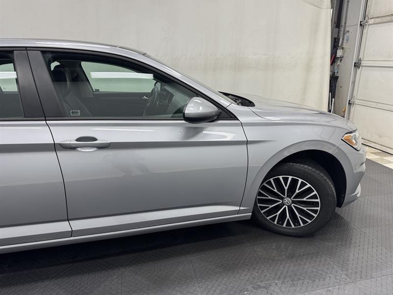 volkswagen Jetta 2020 - 13