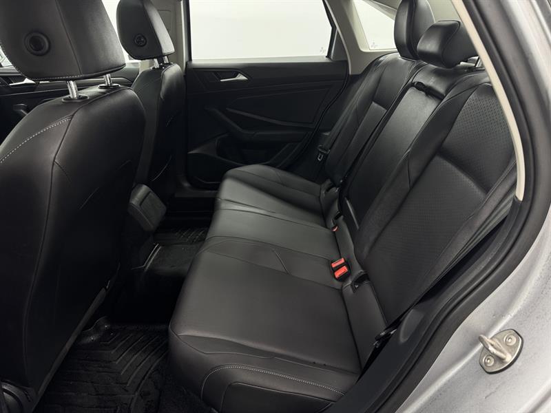 volkswagen Jetta 2020 - 33