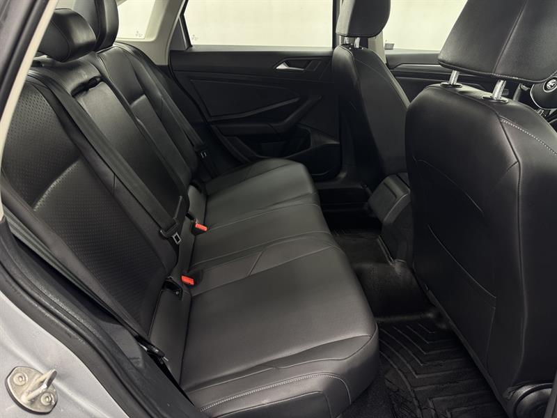 volkswagen Jetta 2020 - 34