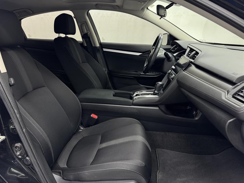 honda Civic Sedan 2020 - 30