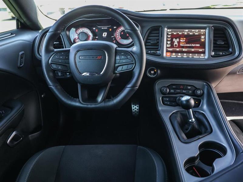 dodge Challenger 2023 - 13