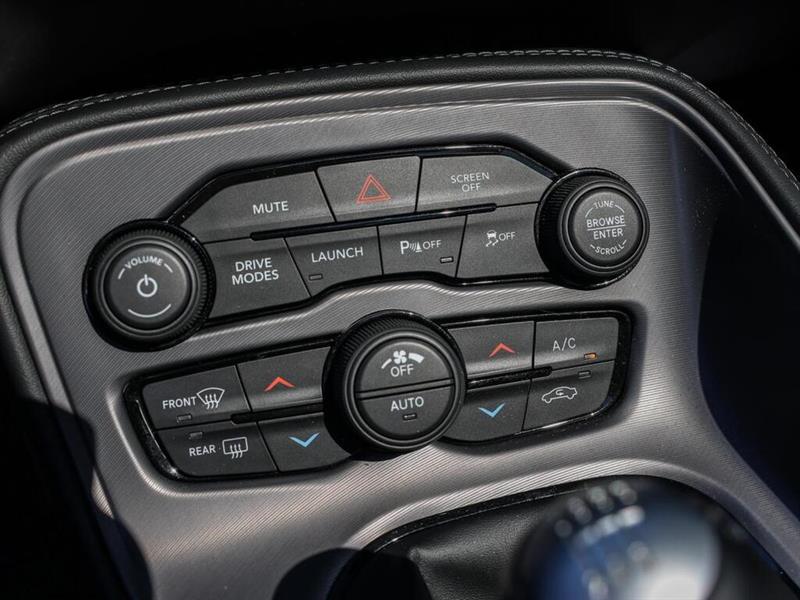 dodge Challenger 2023 - 23