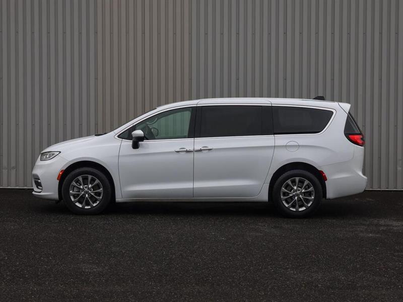 chrysler Pacifica 2023 - 3