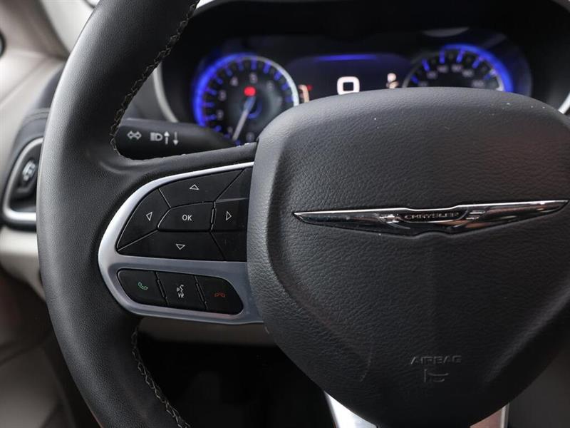 chrysler Pacifica 2023 - 25