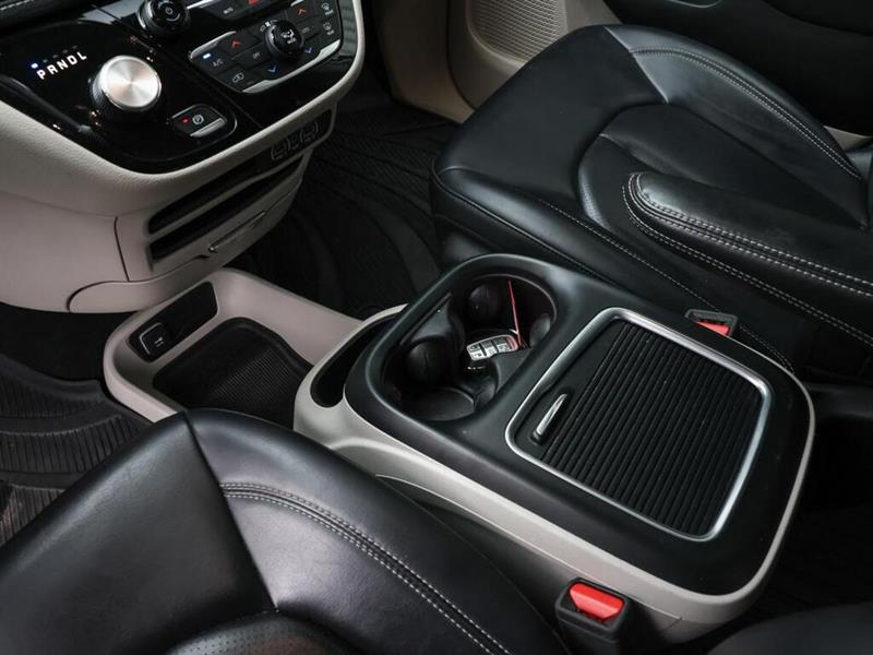 chrysler Pacifica 2023 - 32