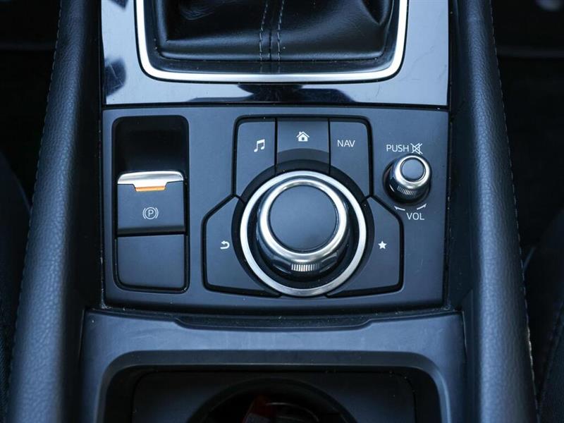 mazda Mazda3 2017 - 18