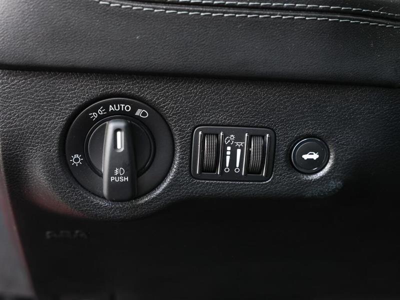 dodge Charger 2021 - 28