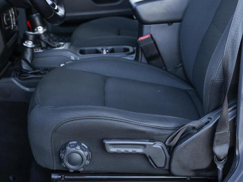 jeep Wrangler 2020 - 16