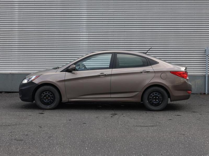 hyundai Accent 2013 - 3