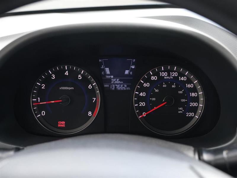 hyundai Accent 2013 - 24