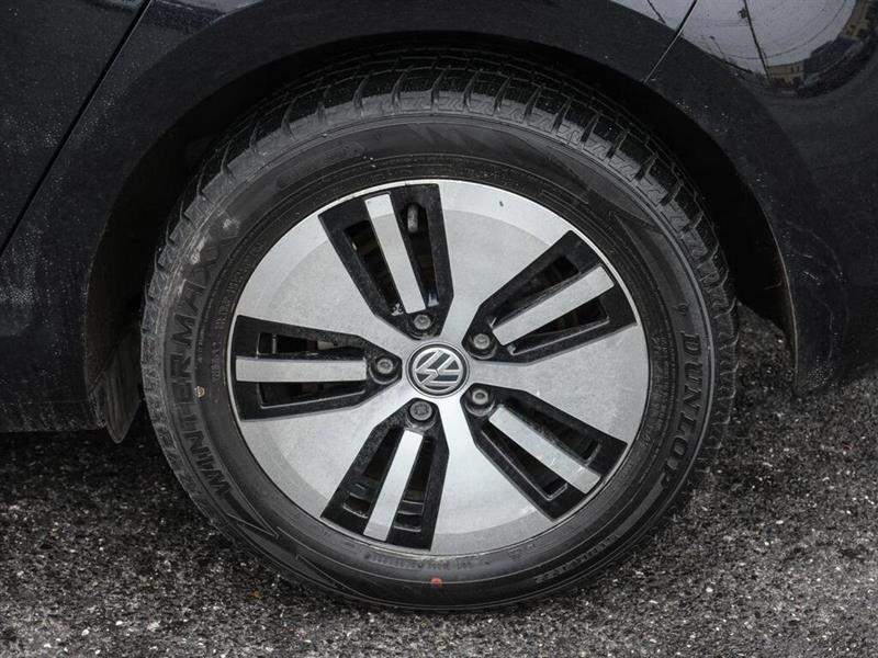 volkswagen e-Golf 2020 - 12