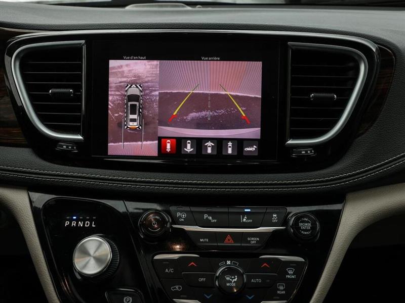 chrysler Pacifica Hybrid 2022 - 17