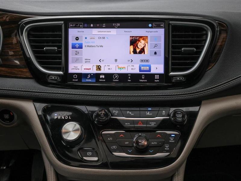 chrysler Pacifica Hybrid 2022 - 19