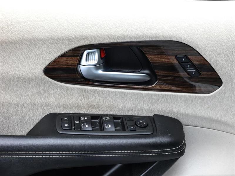 chrysler Pacifica Hybrid 2022 - 23