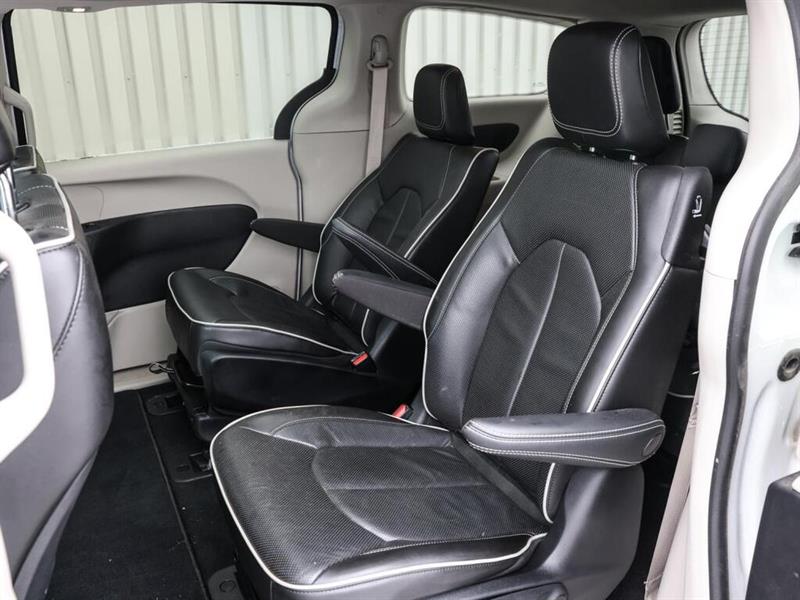 chrysler Pacifica Hybrid 2022 - 26