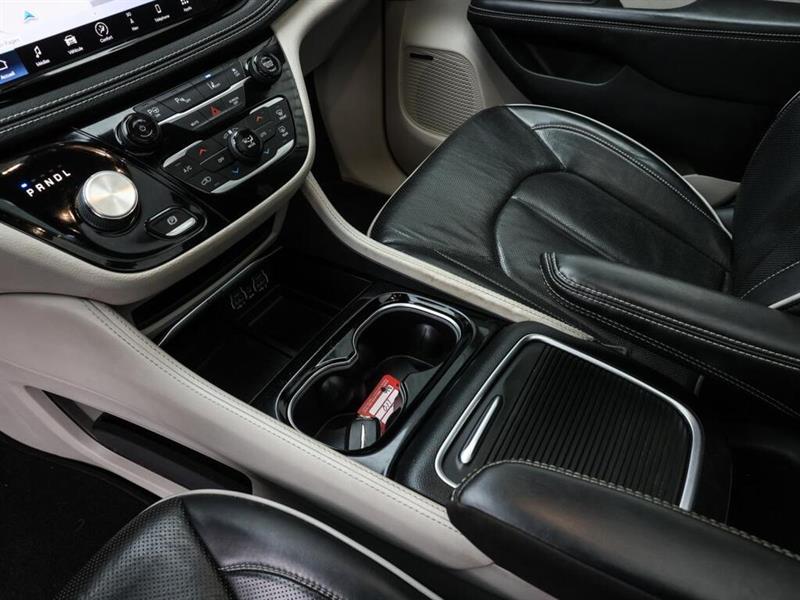 chrysler Pacifica Hybrid 2022 - 36