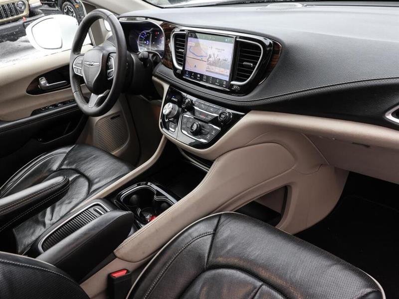 chrysler Pacifica Hybrid 2022 - 38