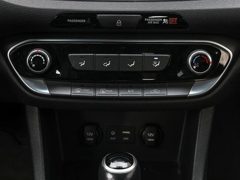 hyundai Elantra GT 2018 - 17