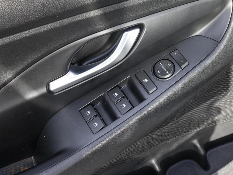 hyundai Elantra GT 2018 - 18