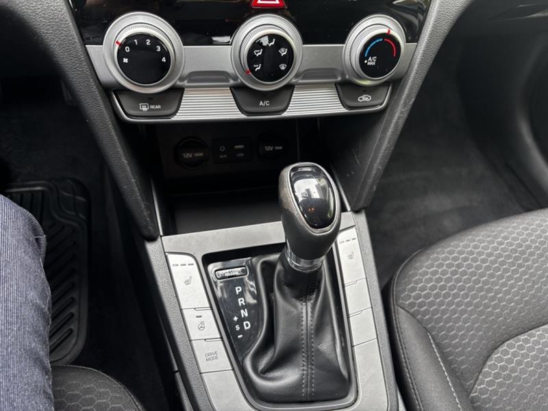 hyundai Elantra 2020 - 11