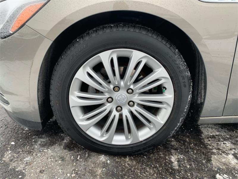 buick LaCrosse 2019 - 9