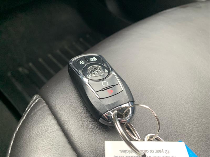 buick LaCrosse 2019 - 26