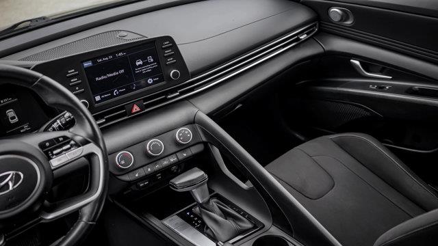 hyundai Elantra 2022 - 13