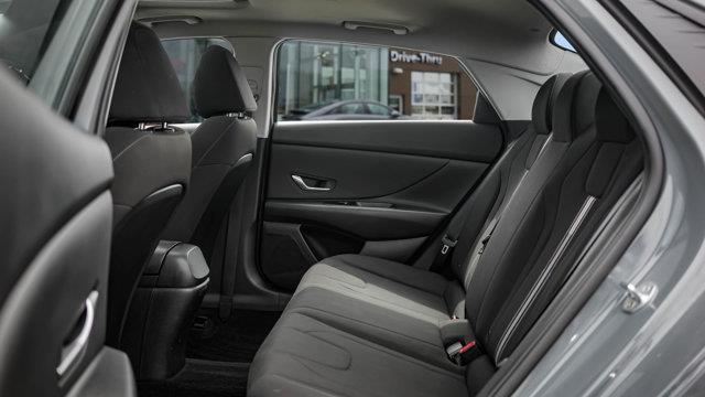 hyundai Elantra 2022 - 11