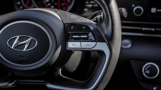 hyundai Elantra 2023 - 17